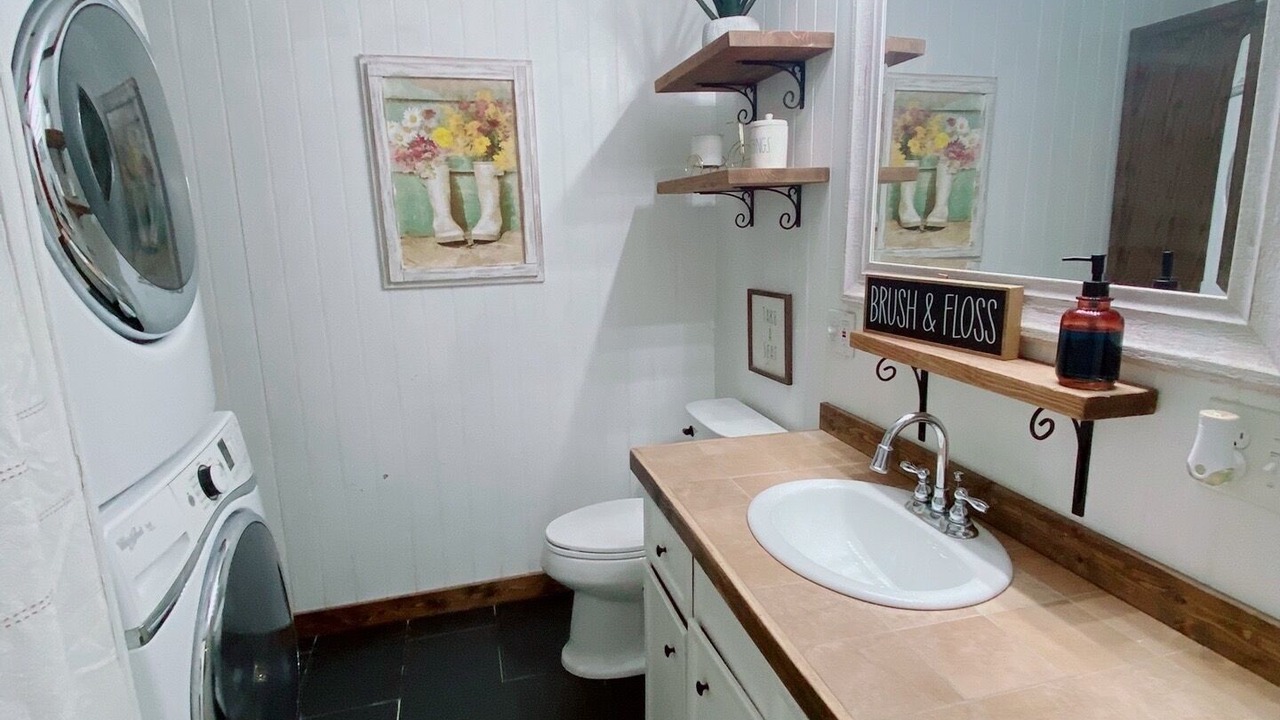 Photo of Bathroom in Lufkin
