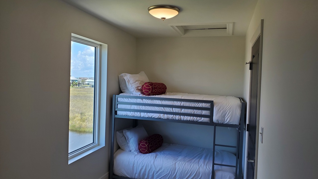 Photo of Bedroom in Shoreline Park