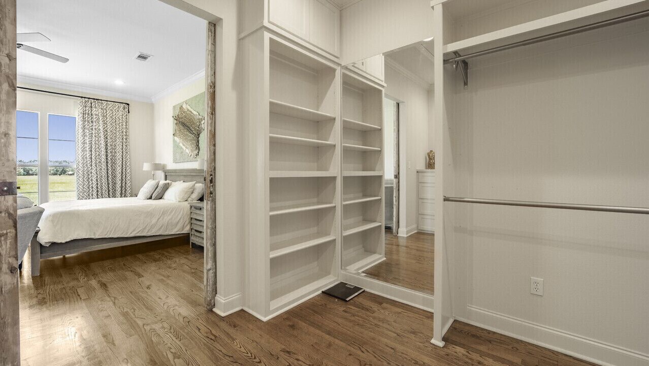 Photo of Bedroom in Pride
