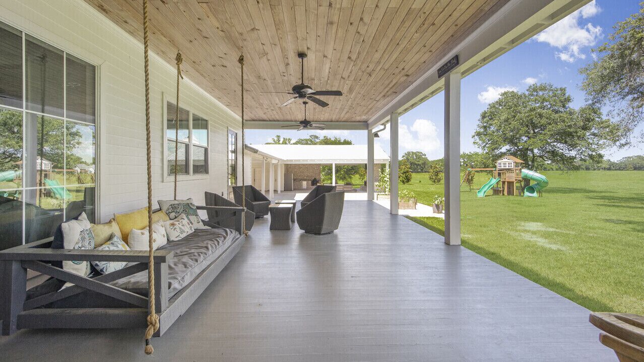 Photo of Patio Balcony in Pride