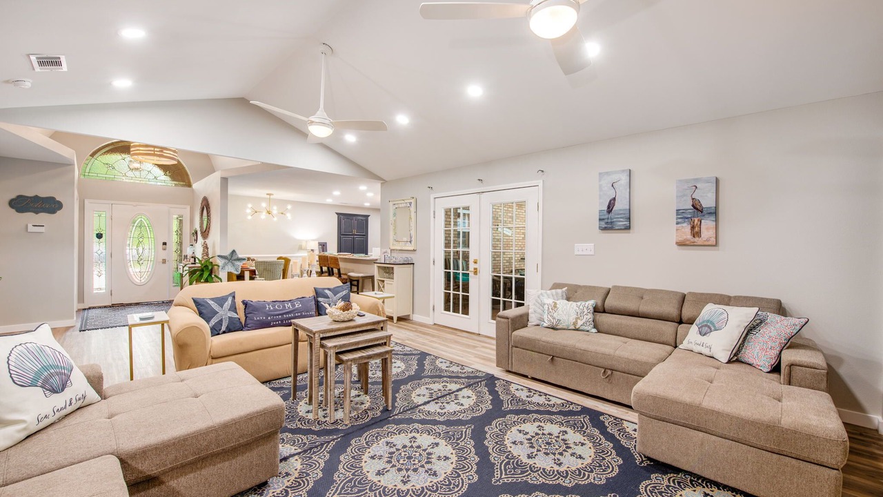 Photo of Livingroom in Mary Esther