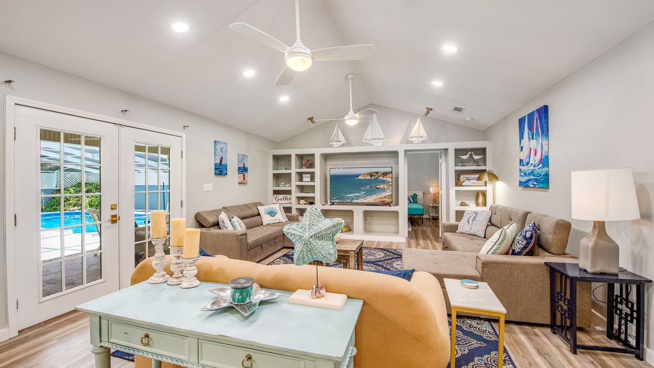 Photo of Livingroom in Mary Esther