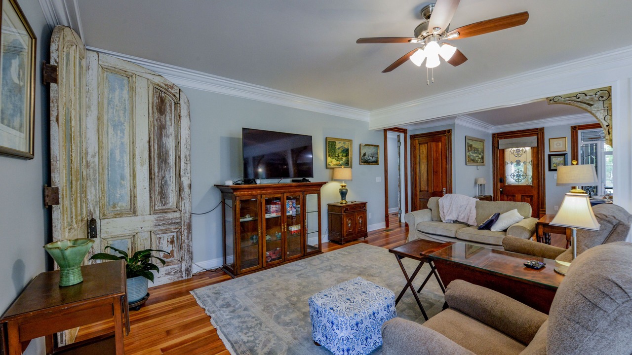 Photo of Livingroom in Samantha