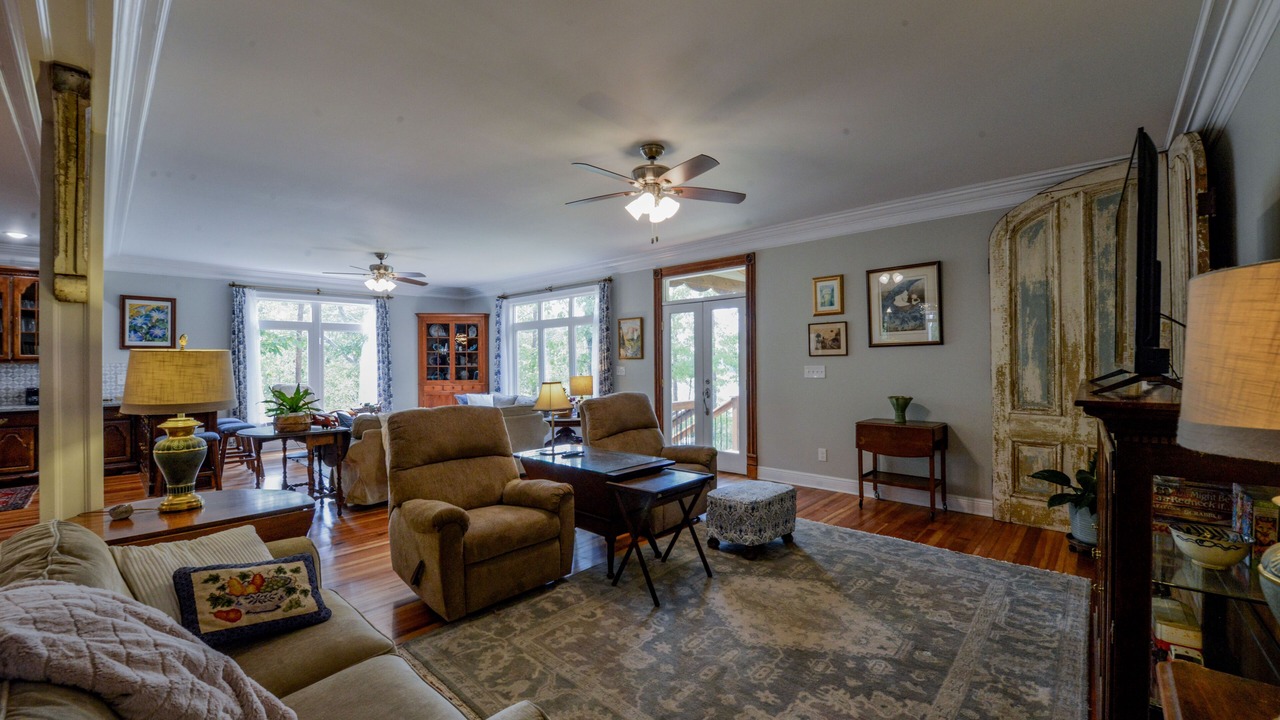 Photo of Livingroom in Samantha
