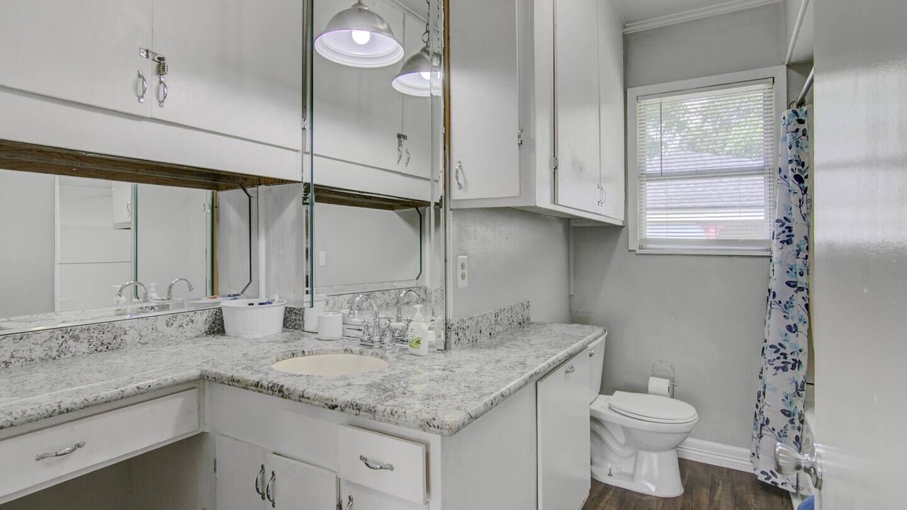 Photo of Bathroom in Groves