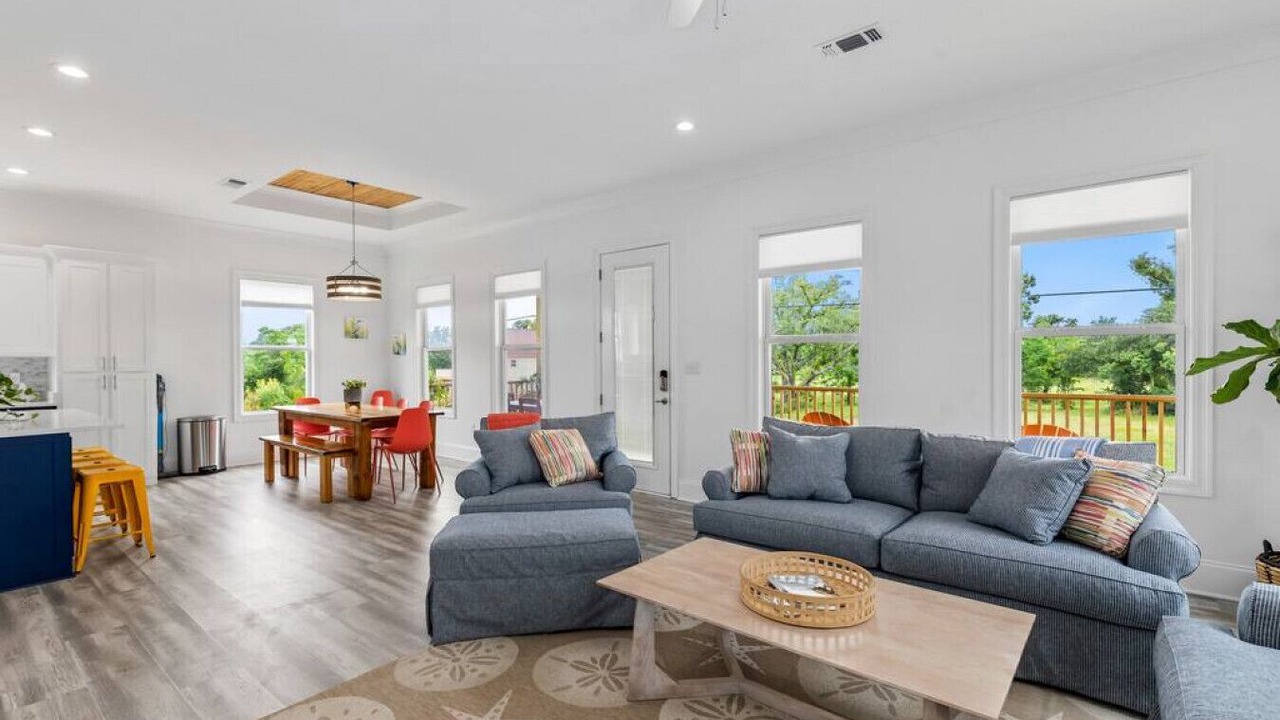 Photo of Livingroom in Long Beach