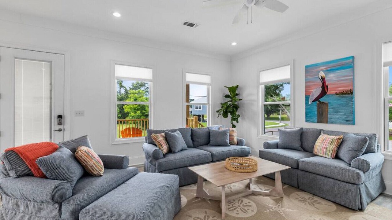 Photo of Livingroom in Long Beach