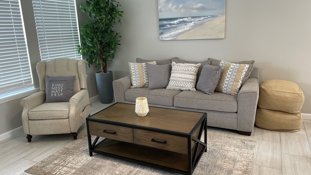 Photo of Livingroom in Pretty Bayou