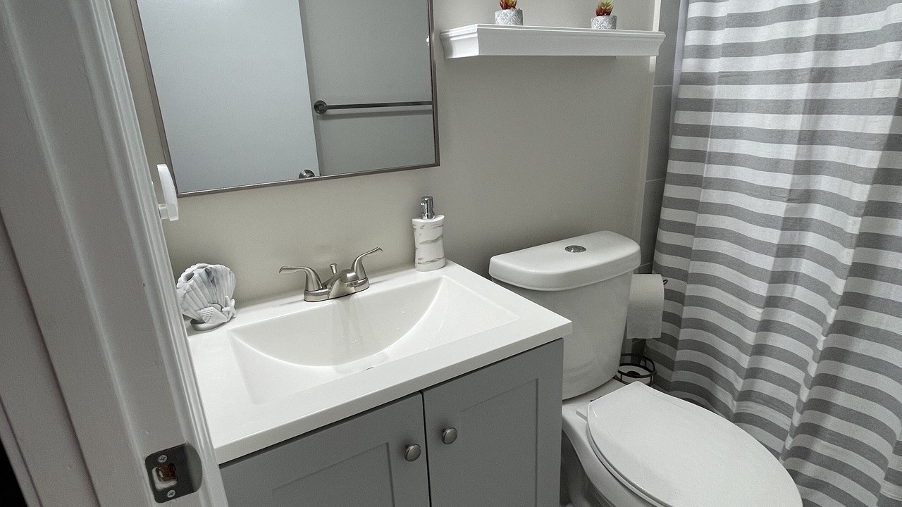 Photo of Bathroom in Pretty Bayou