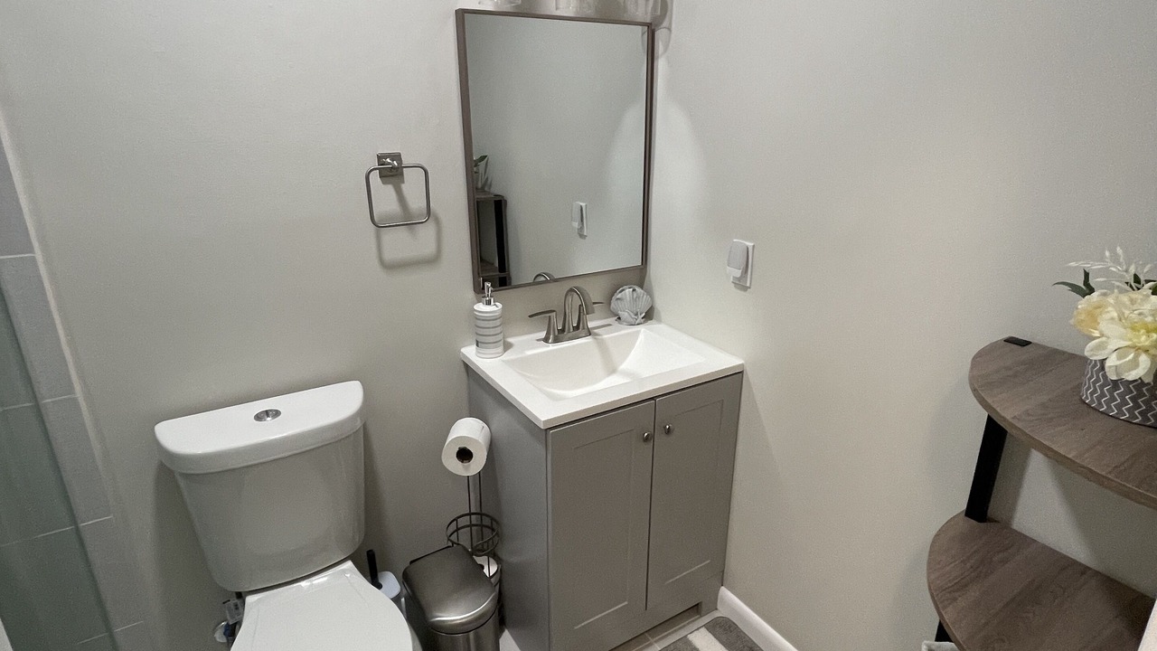 Photo of Bathroom in Pretty Bayou