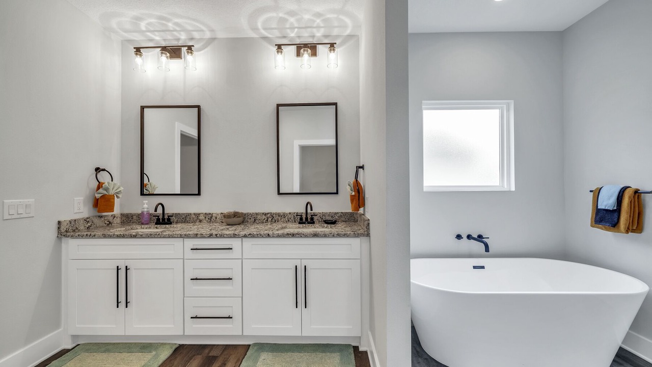 Photo of Bathroom in Navarre