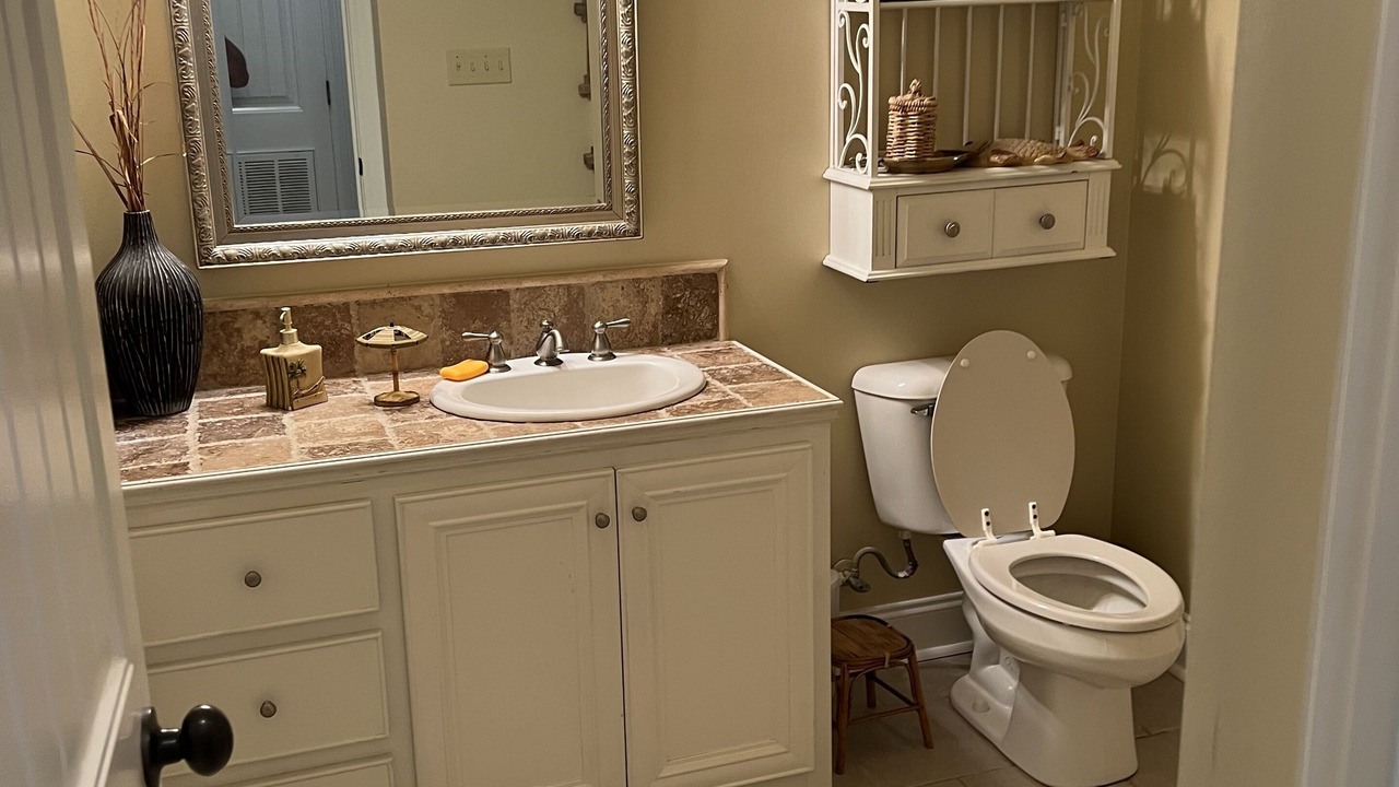 Photo of Bathroom in Cocodrie