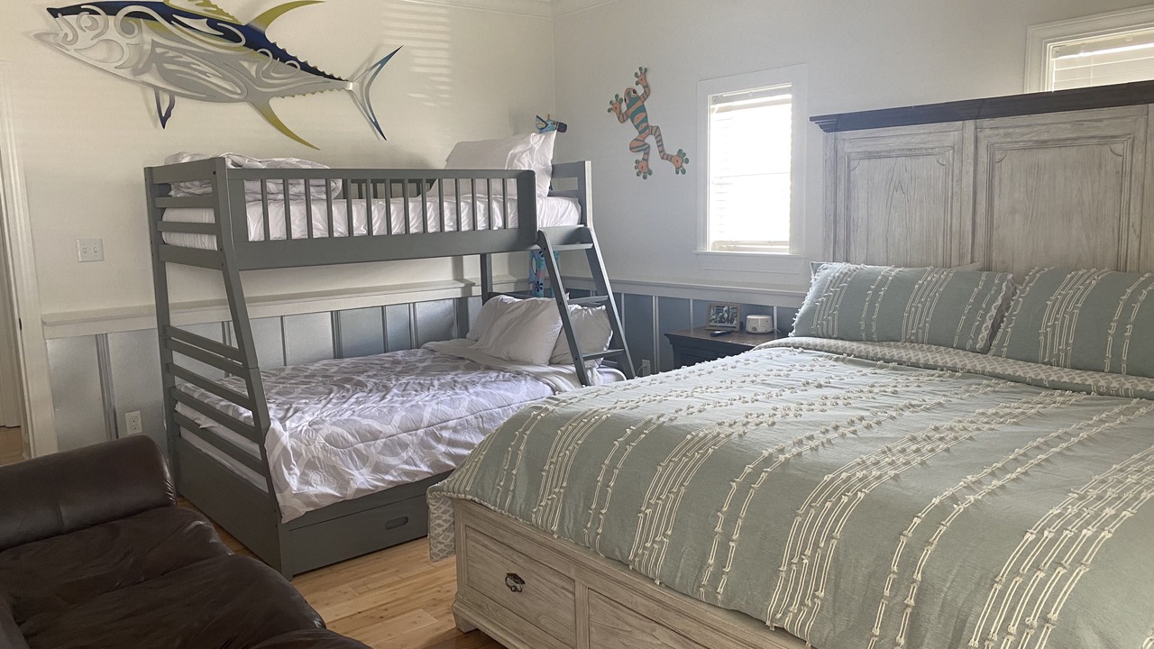 Photo of Bedroom in Cocodrie