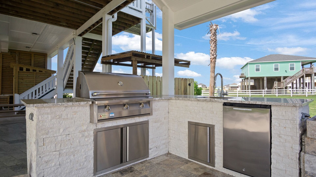 Photo of Patio Balcony in Crystal Beach