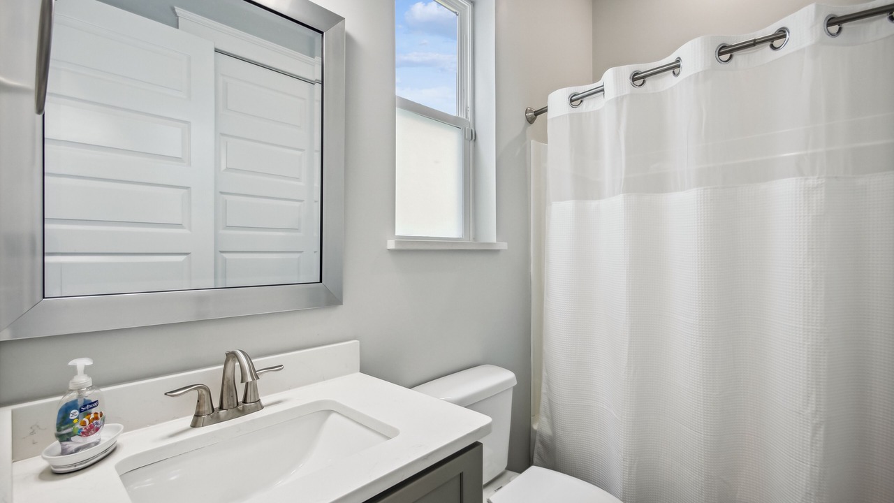 Photo of Bedroom in Holiday Beach