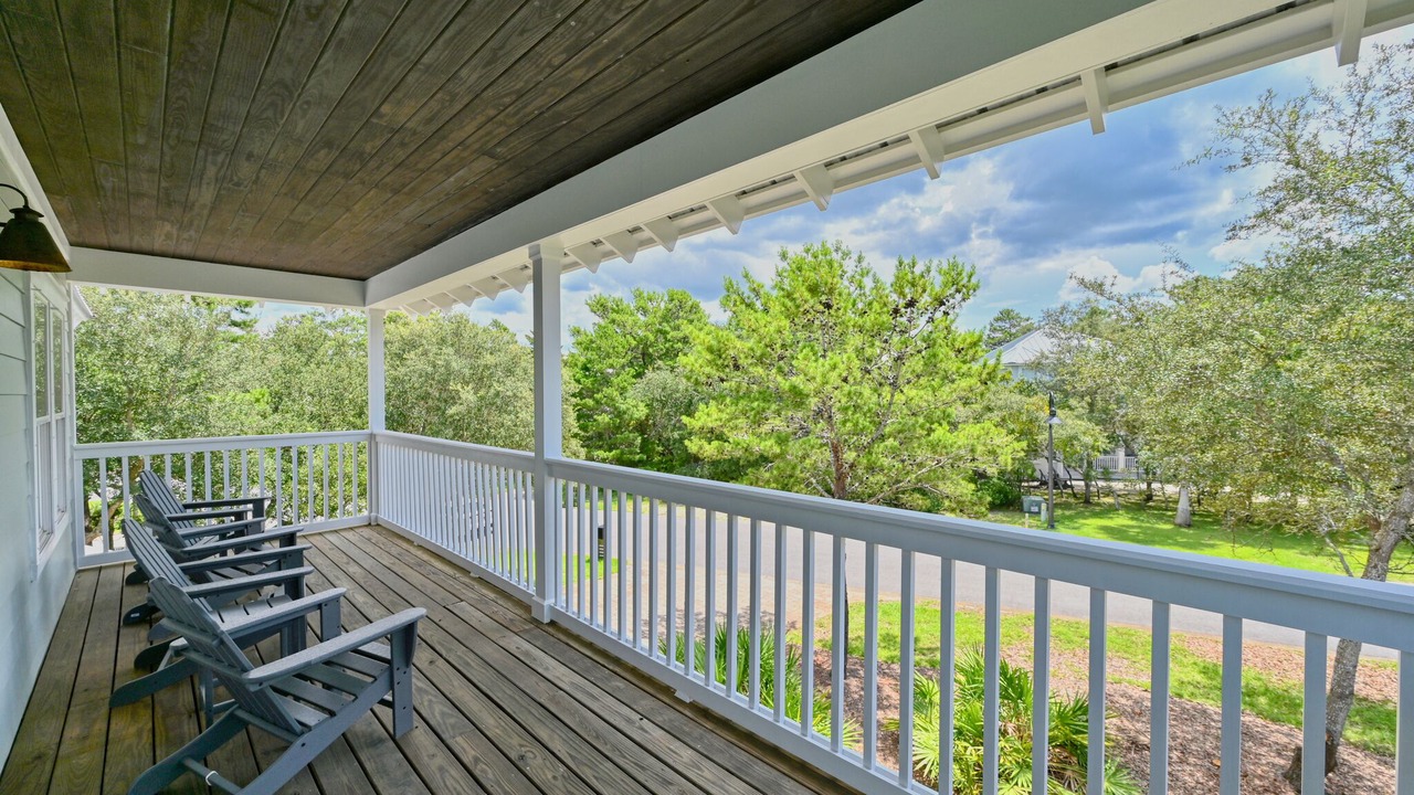 Photo of Outdoor in White's Gulfview