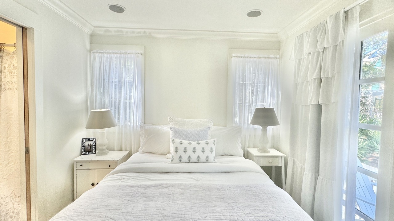 Photo of Bedroom in Seaside