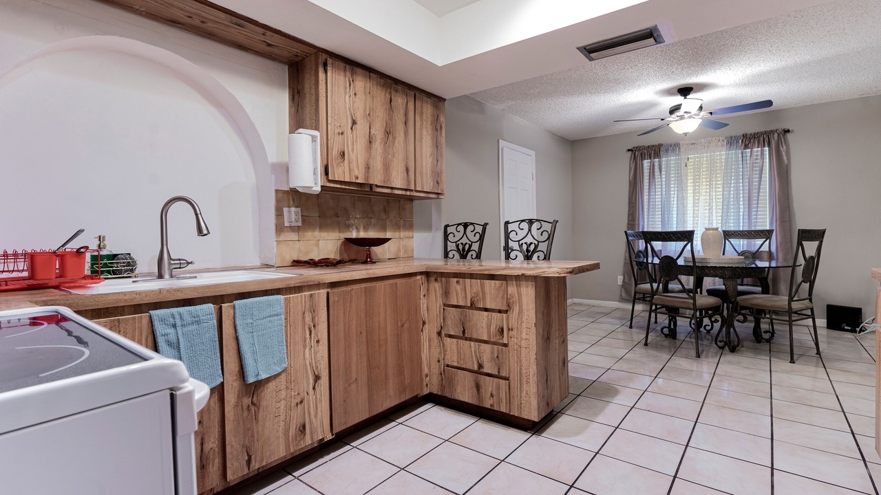 Photo of Kitchen in Lauderhill