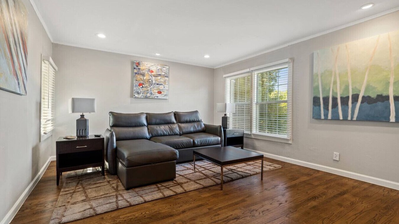 Photo of Livingroom in Kessler