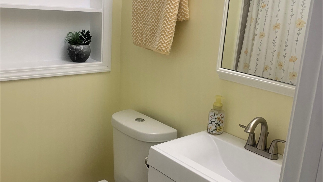 Photo of Bathroom in Thomas Drive