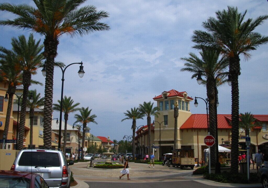 Photo of Others in Thomas Drive