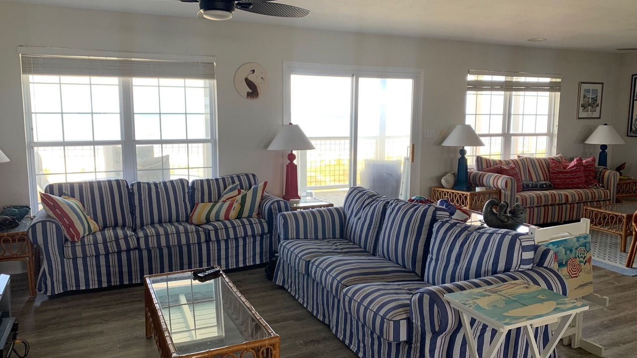 Photo of Livingroom in Alligator Point