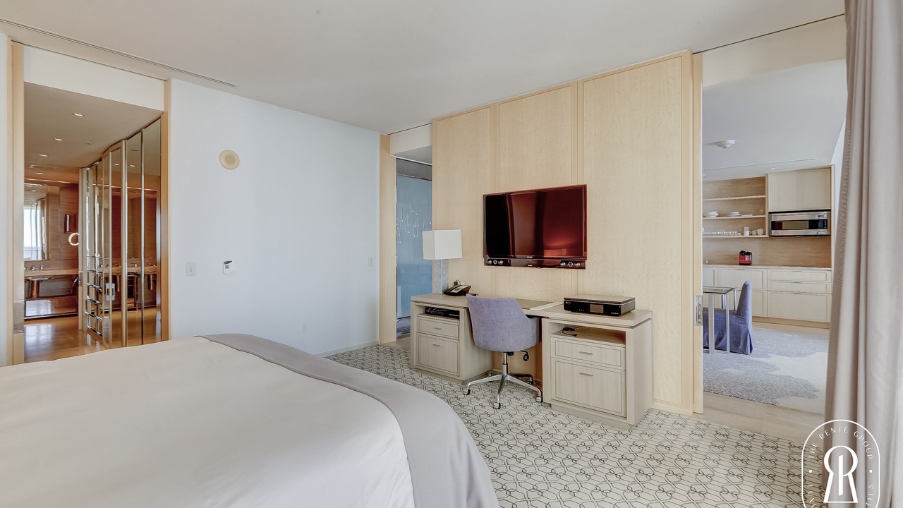 Photo of Bedroom in Bal Harbour