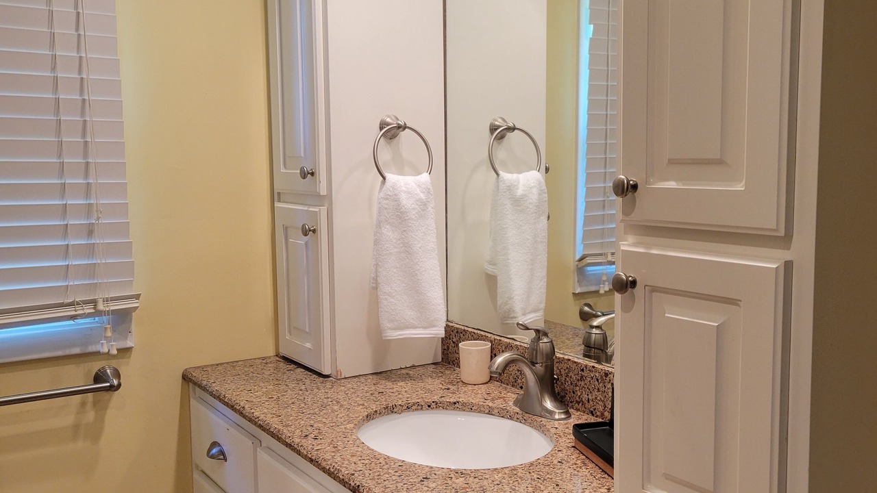 Photo of Bathroom in Marianna