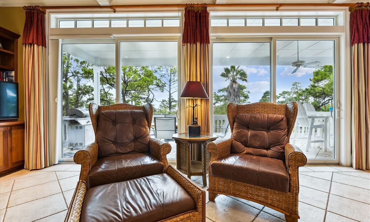 Photo of Livingroom in Sea Palm Village