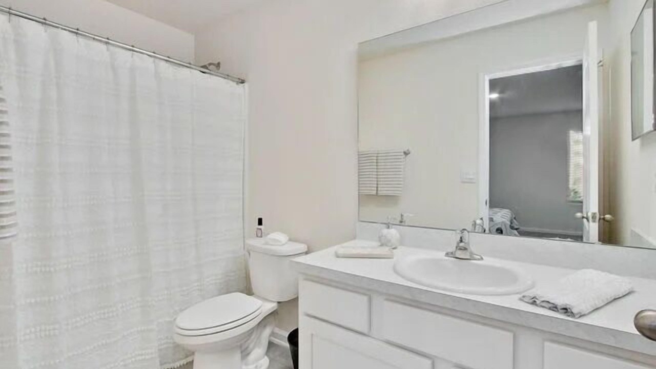 Photo of Bathroom in Baymeadows