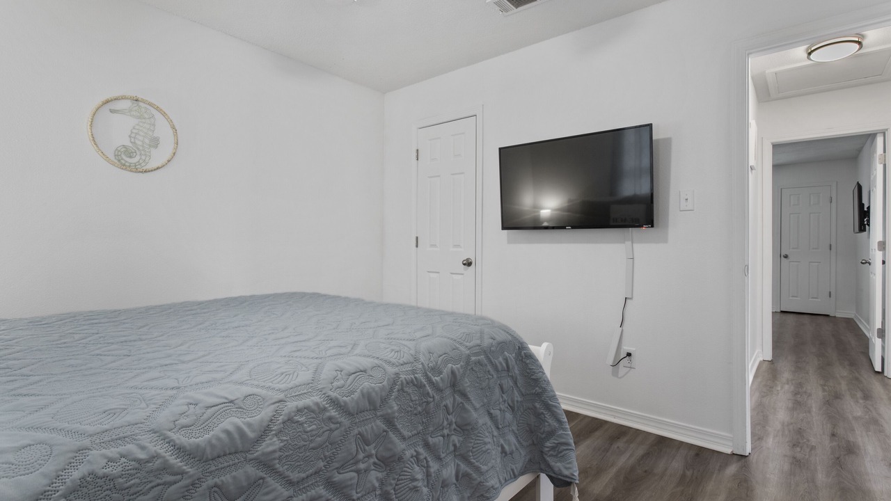 Photo of Bedroom in Mississippi City