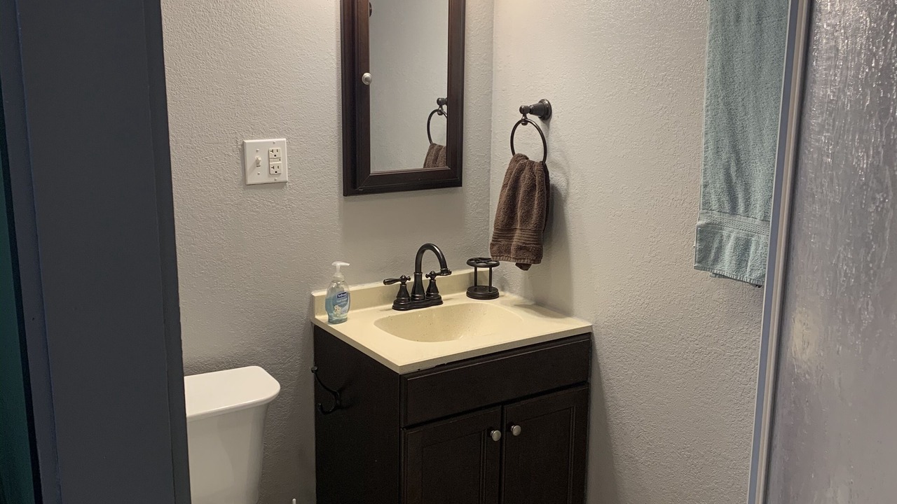 Photo of Bathroom in Broaddus
