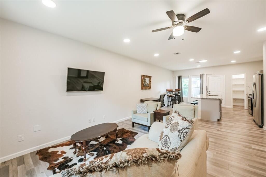 Photo of Livingroom in Baytown