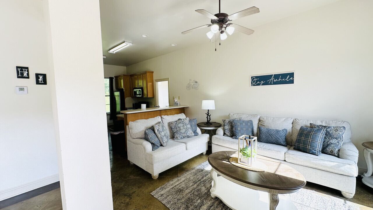 Photo of Livingroom in Pine Grove