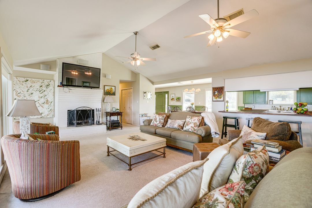 Photo of Livingroom in West Livingston