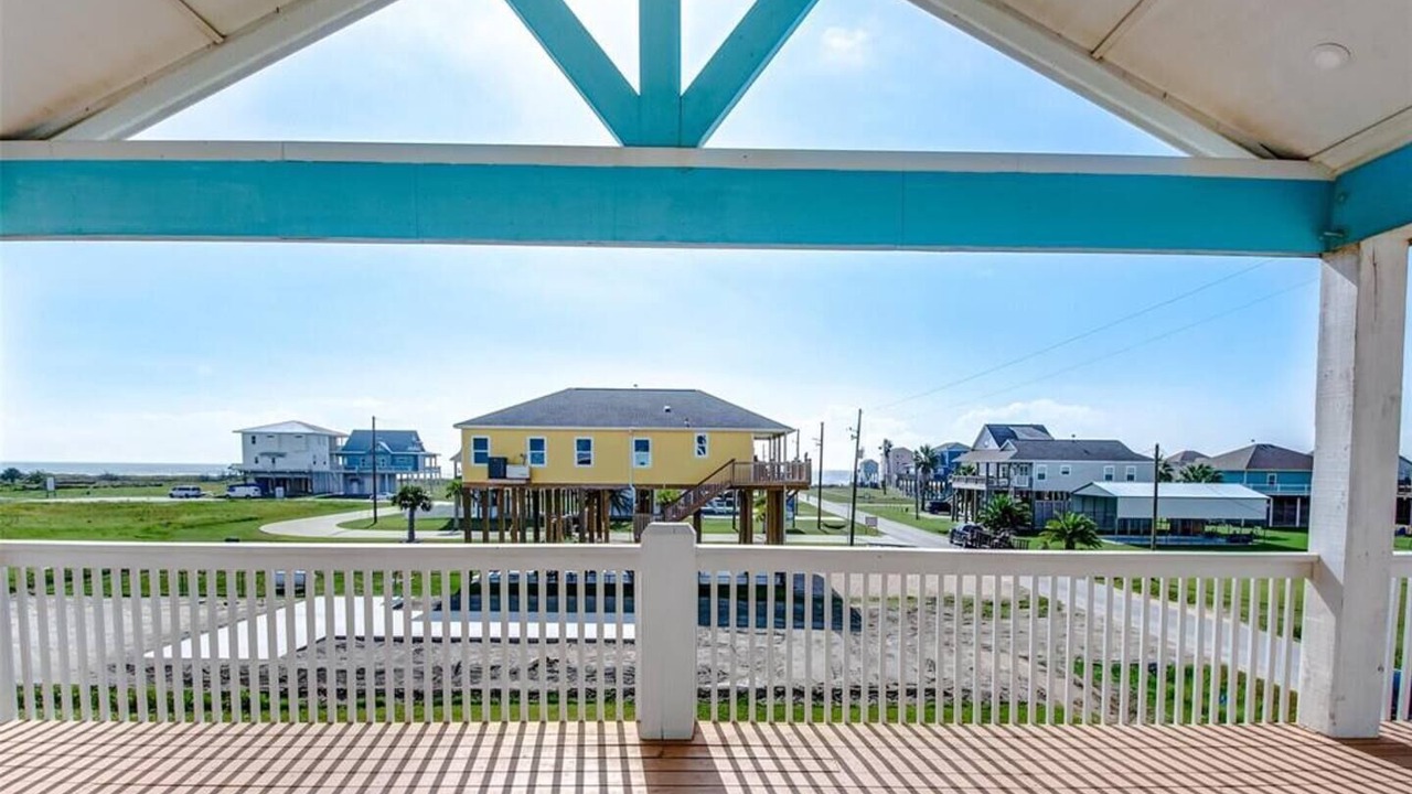 Photo of Others in Crystal Beach