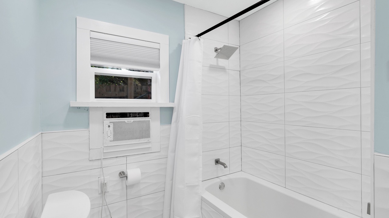 Photo of Bathroom in Mango Groves