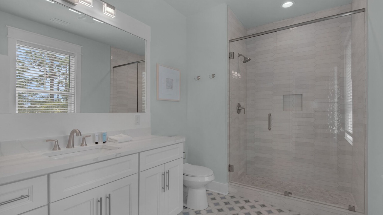 Photo of Bathroom in Treetop