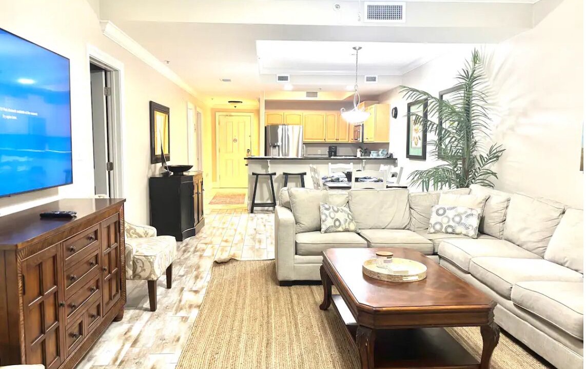 Photo of Livingroom in Dauphin Island