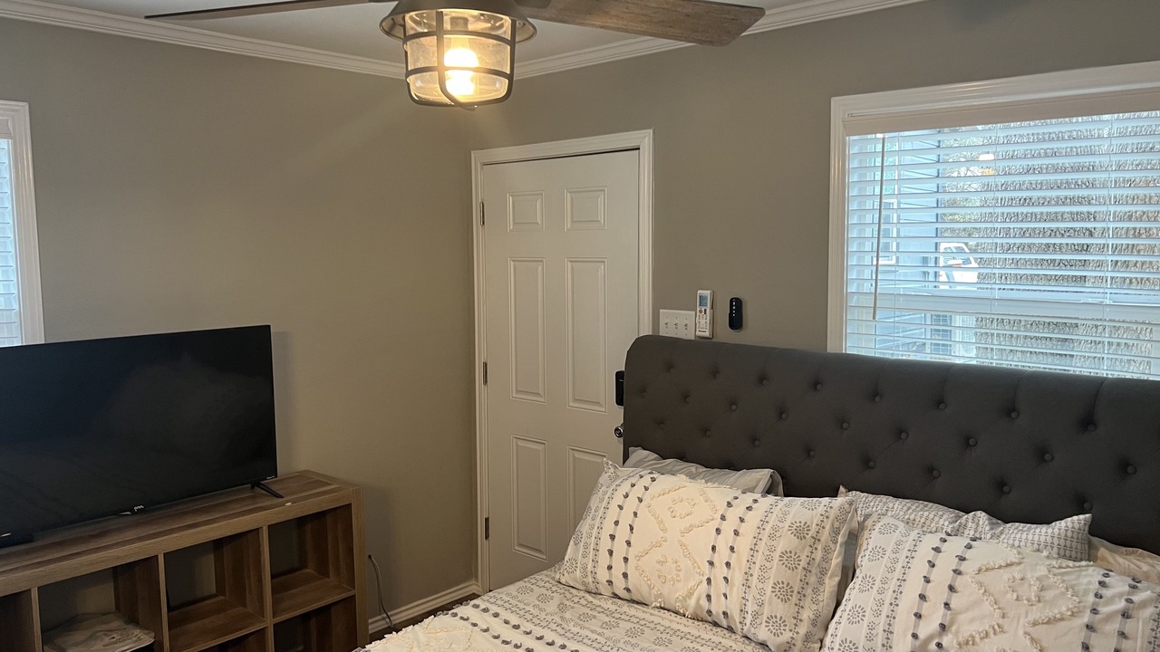Photo of Bedroom in Mineola