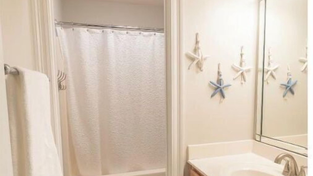 Photo of Bathroom in Gulf Breeze