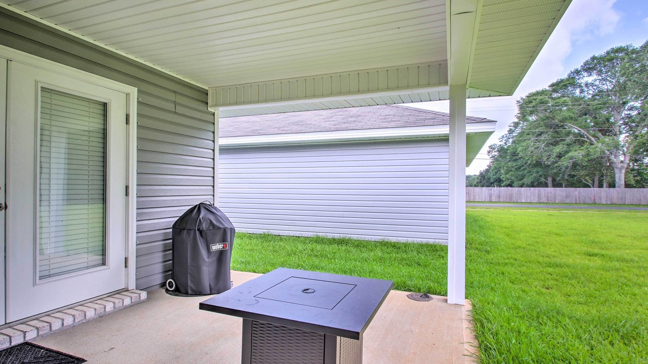 Photo of Patio Balcony in Pine Forest