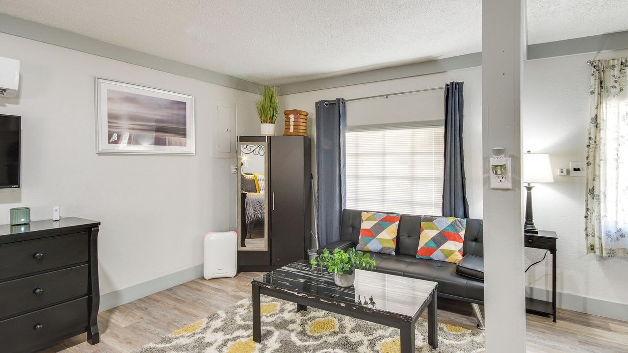 Photo of Livingroom in Greenwood