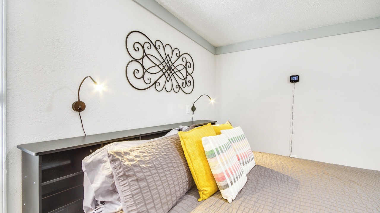 Photo of Bedroom in Greenwood