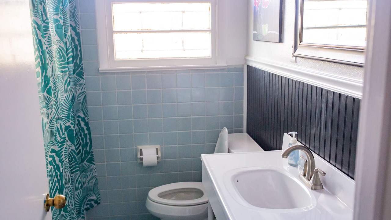 Photo of Bathroom in Broadmoor