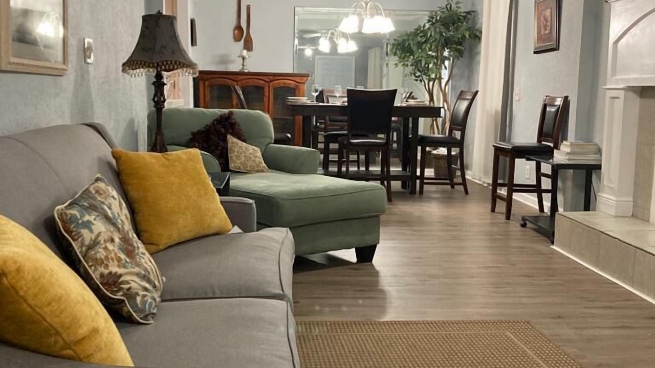 Photo of Livingroom in Lynn Haven