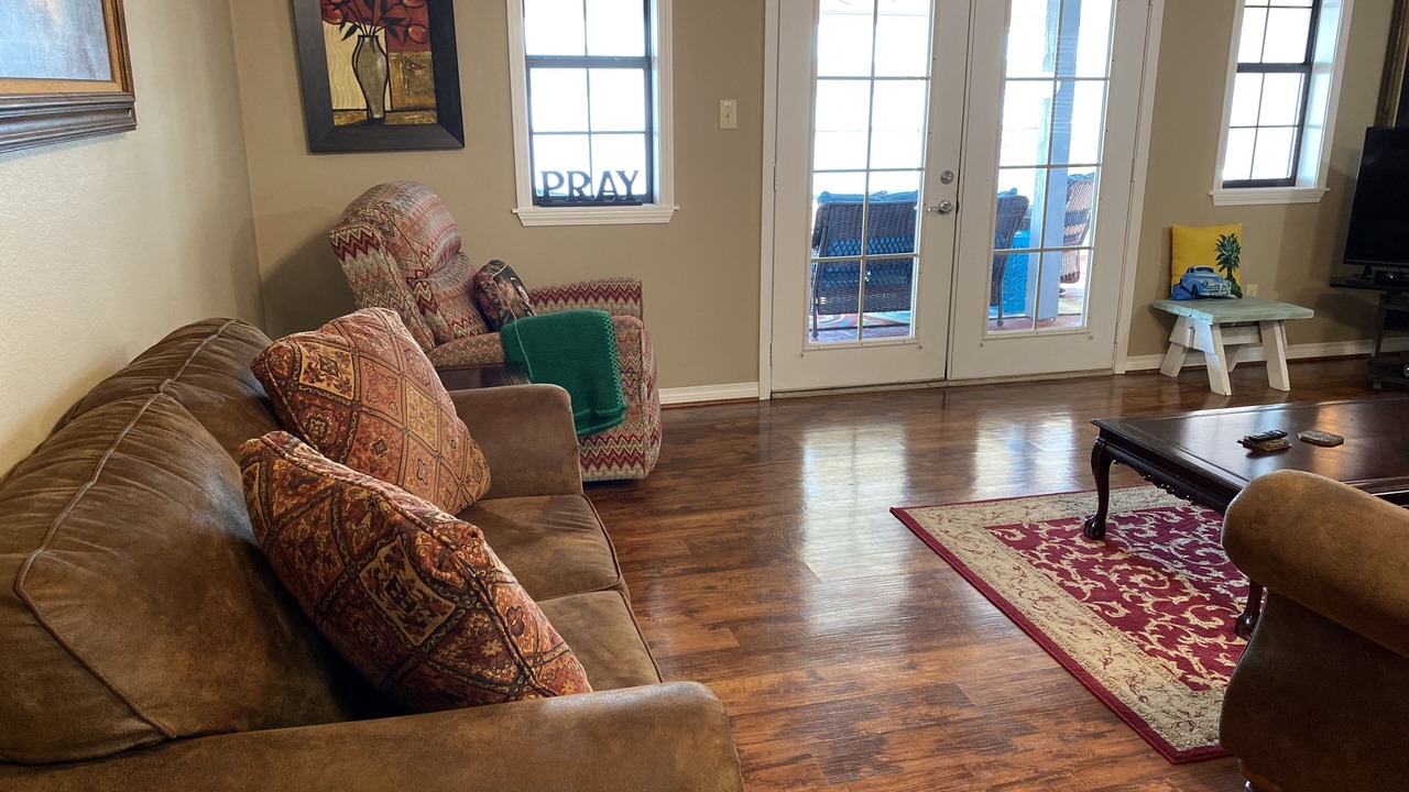 Photo of Livingroom in Farmerville