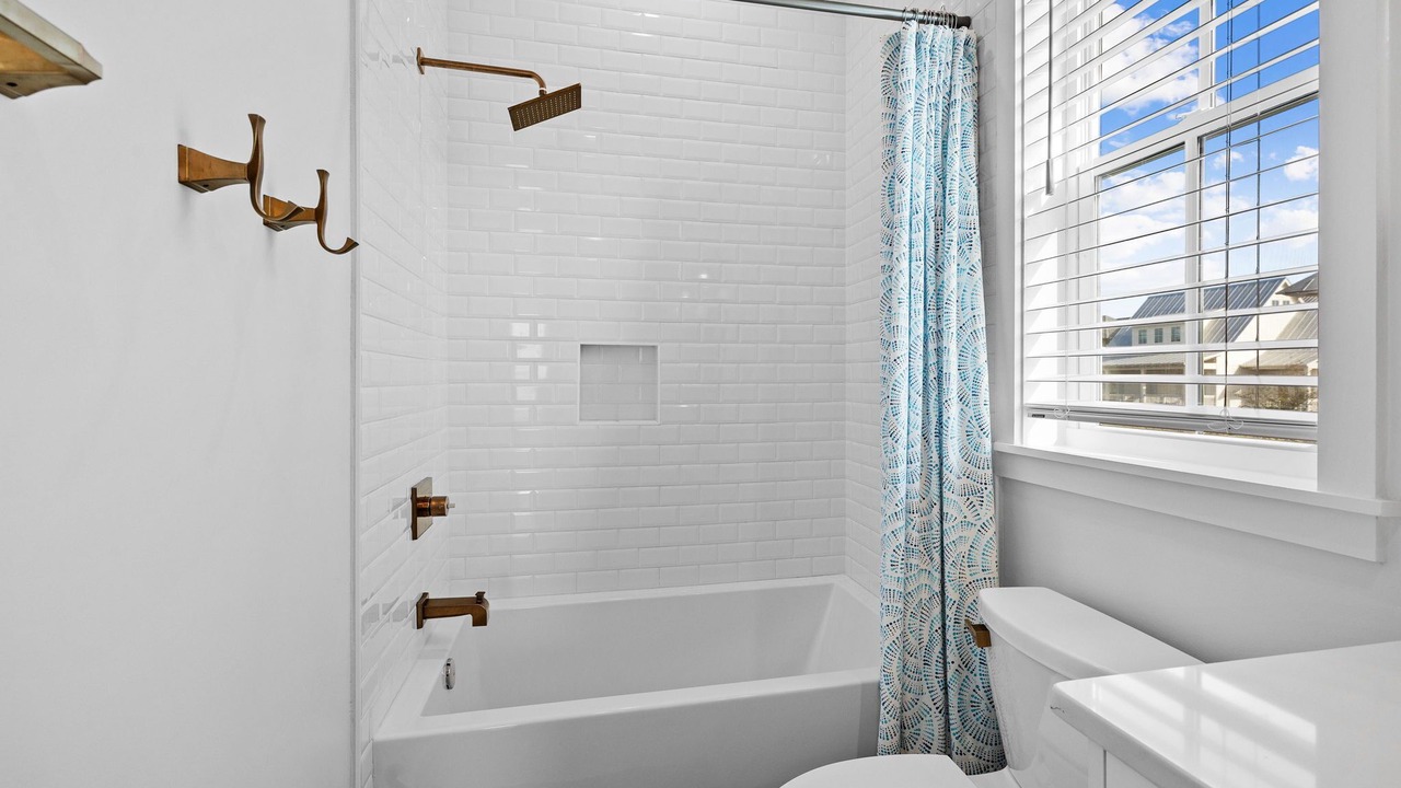 Photo of Bathroom in Lakeside at Blue Mountain Beach