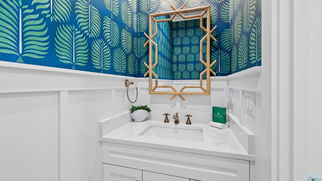 Photo of Bathroom in Lakeside at Blue Mountain Beach