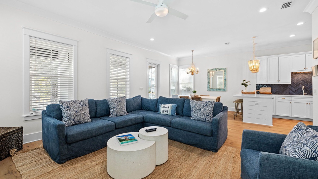 Photo of Livingroom in Lakeside at Blue Mountain Beach